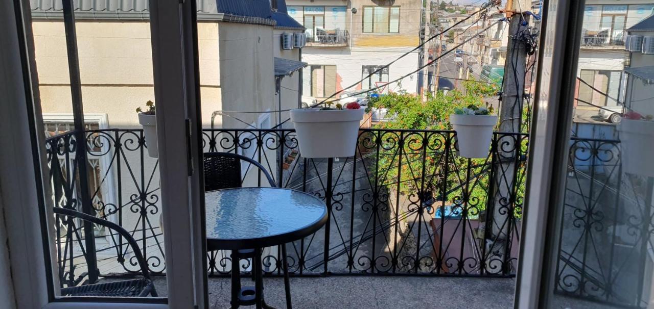 Bookinist Apartment Kutaisi Exterior photo